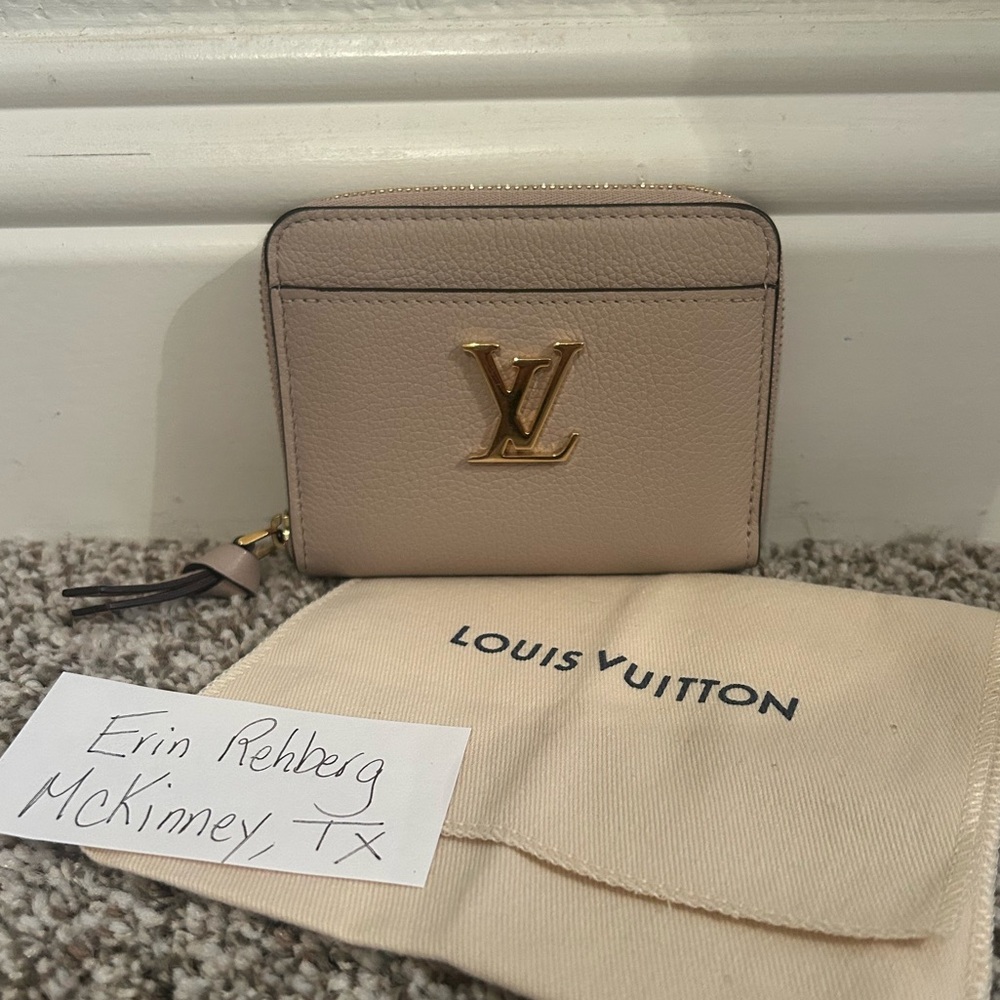 Louis Vuitton LockMe Zippy Compact Wallet in Greige